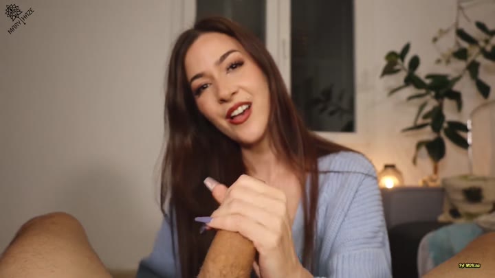 Maryhaze Abspritz Wette Schaffe Ich Es Mit Links Dailypornstreams