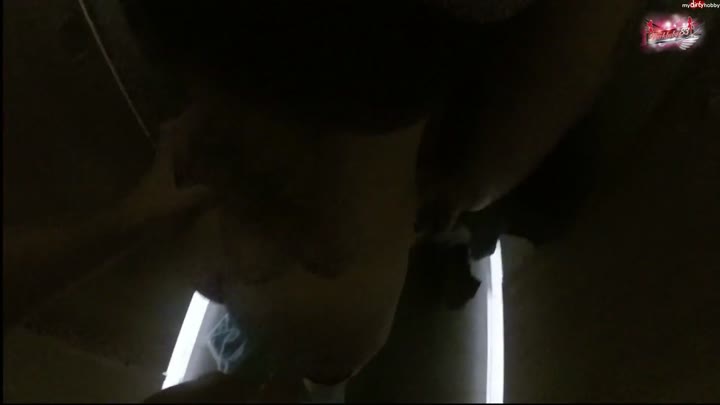 Darkbaby83 – Blase, Ficken, Sperma spontan in der Umkleide