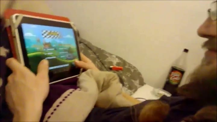 Cuddlysmith – Waehrend die Pizza im Ofen liegt Teil 1