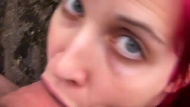 Little-Kitten – Outdoor Blowjob