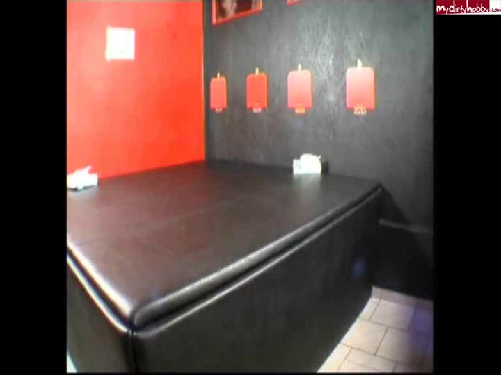 LenaNitro – Schwule Weihnacht Bekehrt