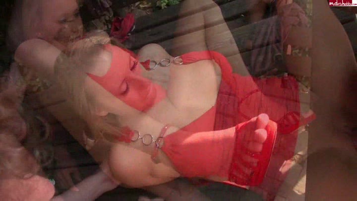 NatalieAlba – Ungeplante Rastplatzorgie