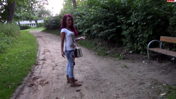 KINA-KASH – Speed Blowjob im Park