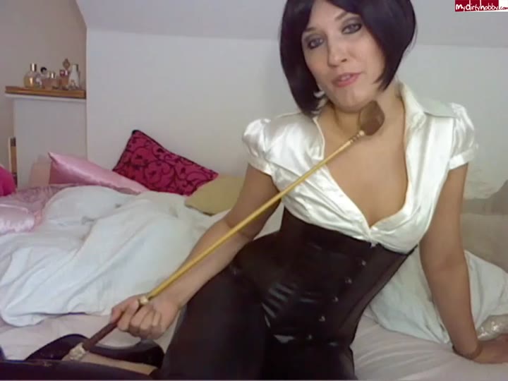 Miss-Doertie – Sklavenaufgabe c) Atem-Wichs-Kontrolle