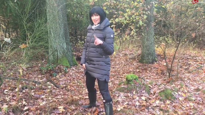 Miss-Doertie – Tür 2 – Heimlich Outdoor gewichst