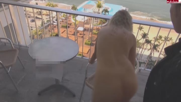 Teeny-Winnie18 – Sex in Acapulco – Public
