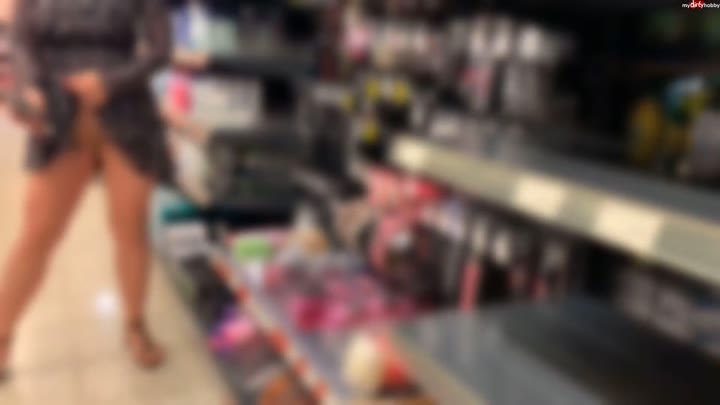 devil-sophie – Public Supermarkt piss und Wurst Einfuehrung – Ich muss nicht nur pissen