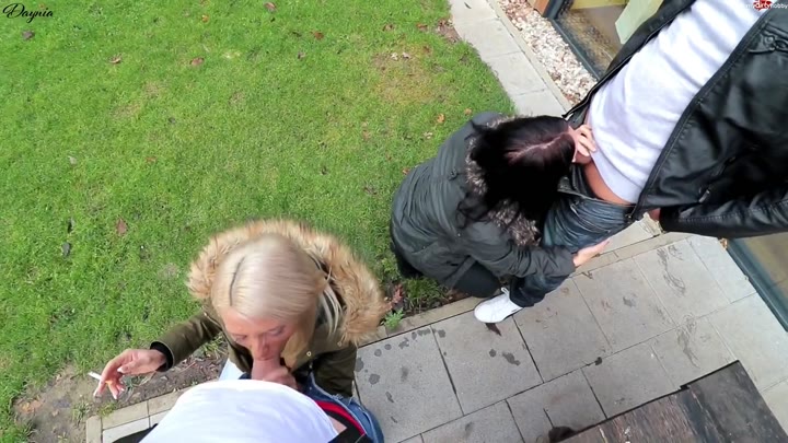 Daynia – Die versaute Spermaschlampen Familienfeier – Double Blowjob und Spermakuesse