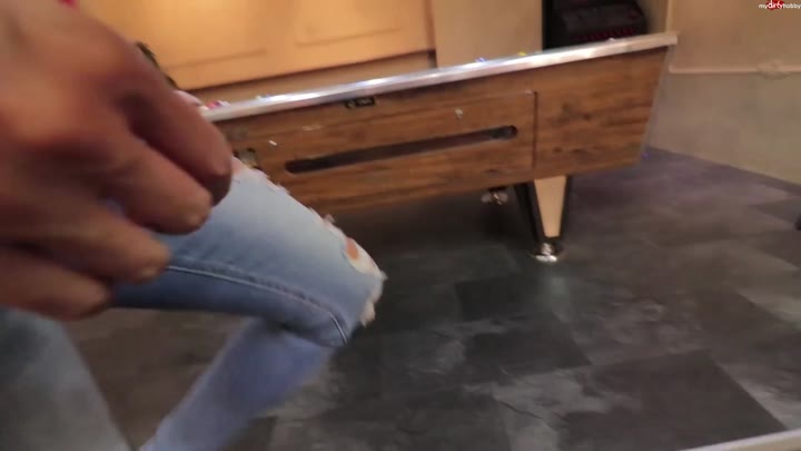 Daynia – Eingelocht wird hemmungslos in Alle Loecher – Riskanter 3-Loch Fick mit Spermafinale