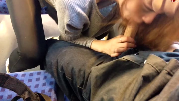 RoBderFicker – Blowjob in der Bahn von heisser 18 jaehriger