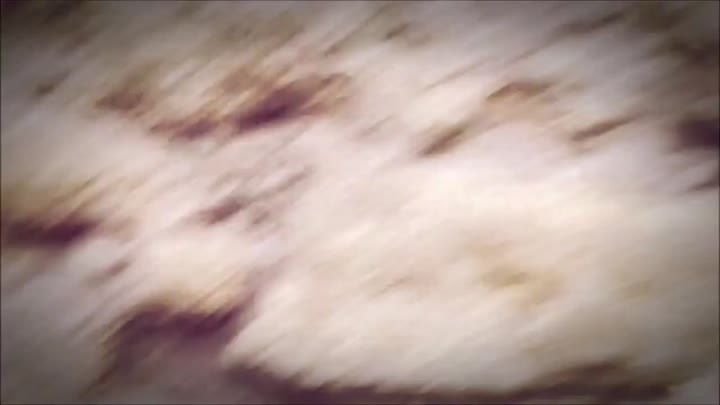 LaraLuana – Sexy Spaziergang an der Burg-Ruine Teil 1