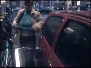 BLNcouple – Flashing Tits Public