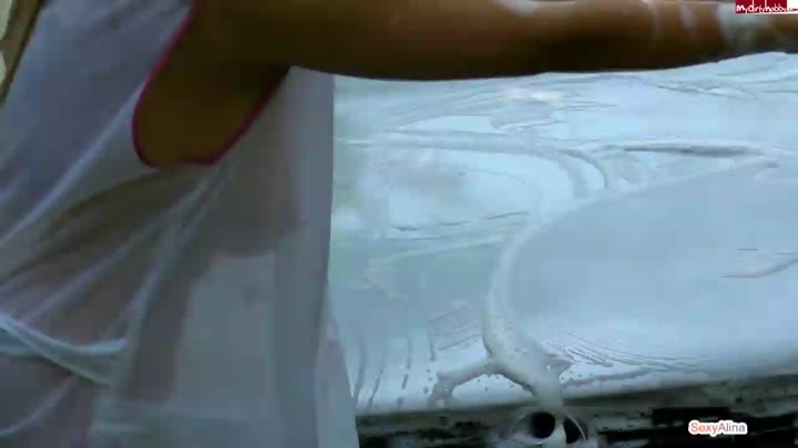 fetishalina – Sexy Kittel Carwash