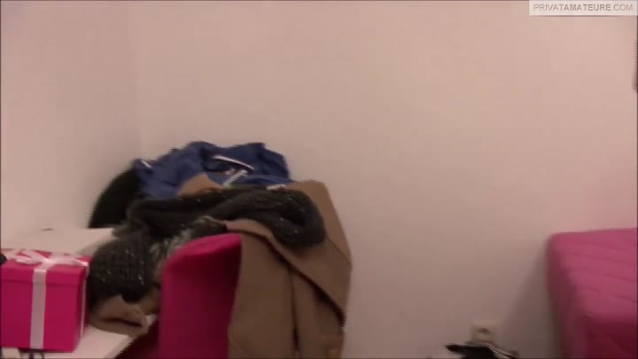 DonJohn11 – Freundin von WG Mitbewohnerin gefickt