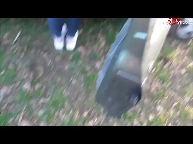 Emily92 – Fruehlingsgeilheit – Spontaner Outdoor Fick