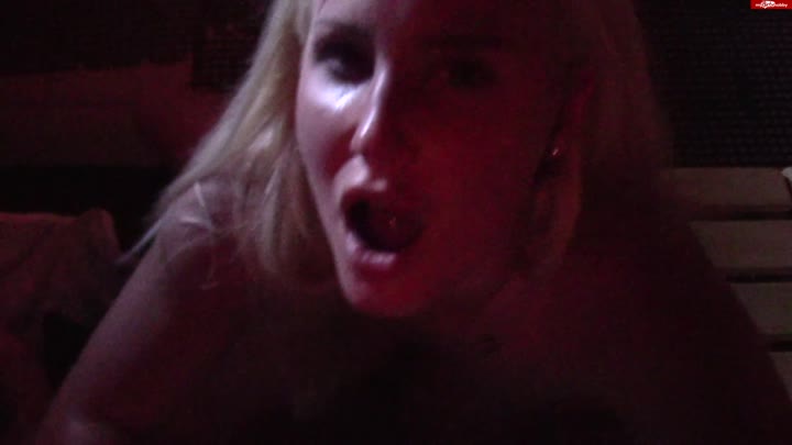 Fitness-Maus – Therme-Extrem Public-Fick im Saunabereich