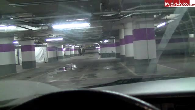 LanaLoud – Abgefahren im Parkhaus