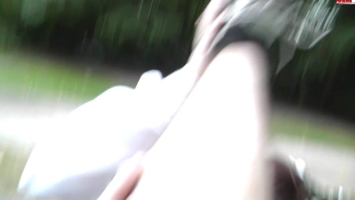 Lilly-Loveshot – Egal wo, wenn mich die Lust ueberkommt