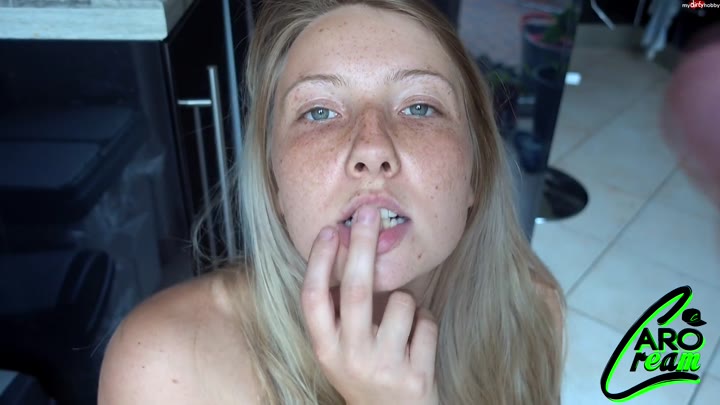 CaroCream – Bitte wichs mir ins Gesicht