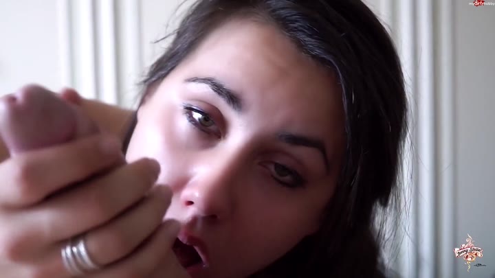 Jenny Stella – Mein erstes Urlaubsvideo – Mein Urlaubs-Spermagesicht