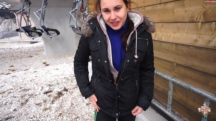 Jenny Stella – Zu wenig Schnee – Dafuer dann ein Quickie am Skilift