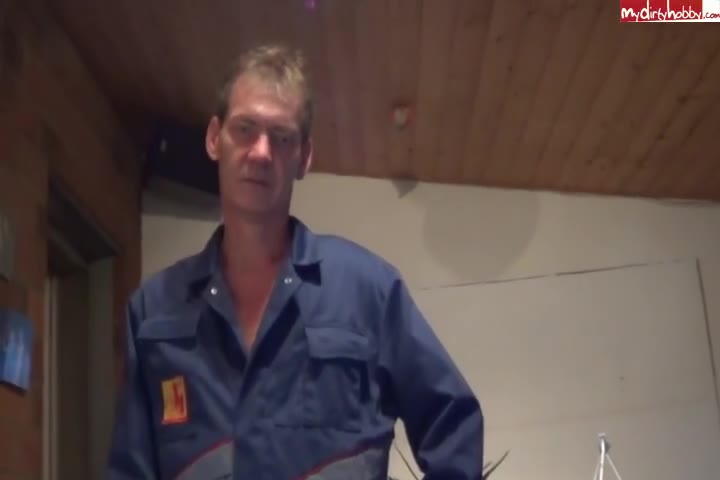 mausi67 – Im Innendienst wird gefickt