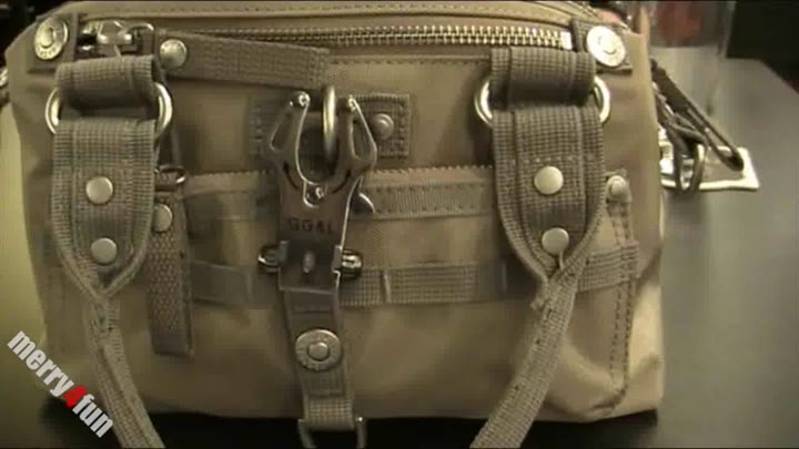 merry4fun – Public – Shoppen und blasen im Kaufhaus