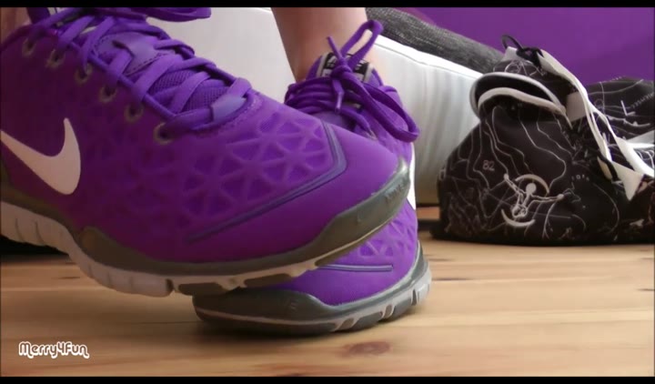 merry4fun – Spritz auf meine Sneaker-Soeckchen