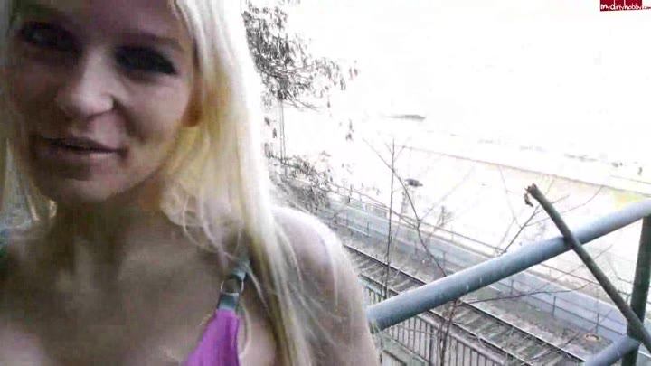 sandy226 – Sperma geschluckt – Reale Begebenheit