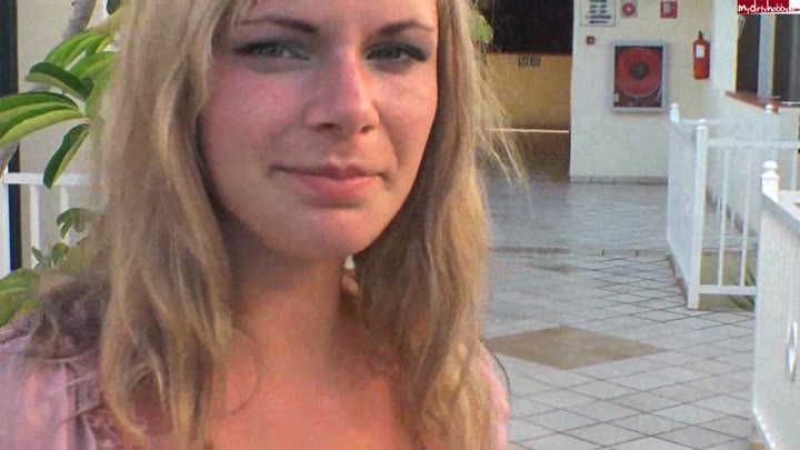 Selina-666 – Geiler Seitensprung im Urlaub