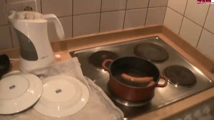 Selina-666 – Vater meiner Freundin fickt mich hart und tief in den Arsch