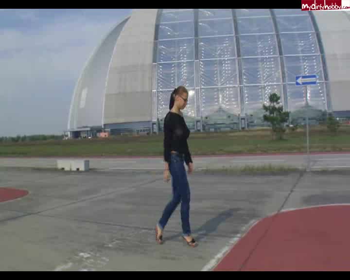 sexy-engel – Meine Titten unter dem transparenten Oberteil Outdoor