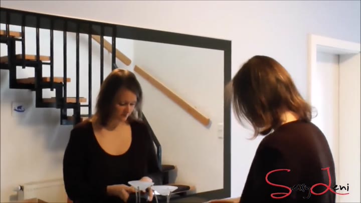 Sexy-Leni – Kein Geld-Kaminholz mit Votze bezahlt