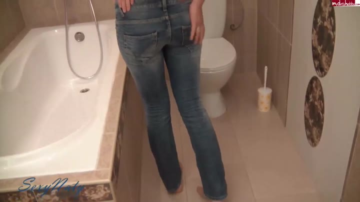 sexynaty – In die Jeans gepisst