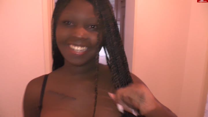 Sunny-Star – Brutales Sextreffen endet mit Cumshot