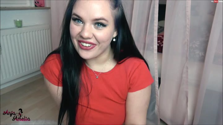 AnjaAmelia – Monster Dildo zerfickt meine teenie Muschi