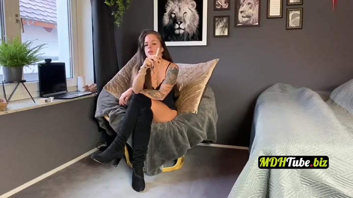 Arya LaRoca – Ich rauche du wixxt und CE