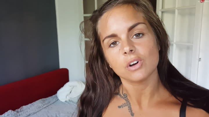 Arya LaRoca – Schluckst du alles und leckst mich sauber