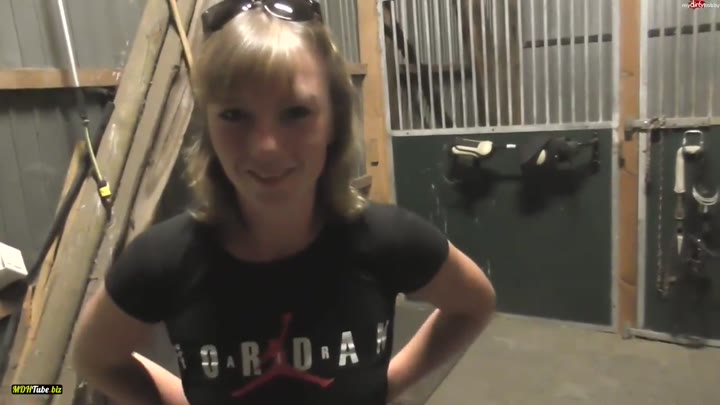 BunnyDiamond – Jogginghose ordentlich im Reitstall eingepisst