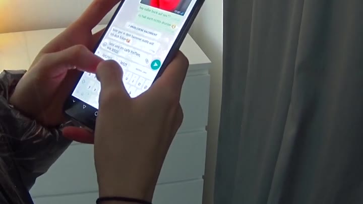 CandyXS – Fremdgeh Latex Schlampe