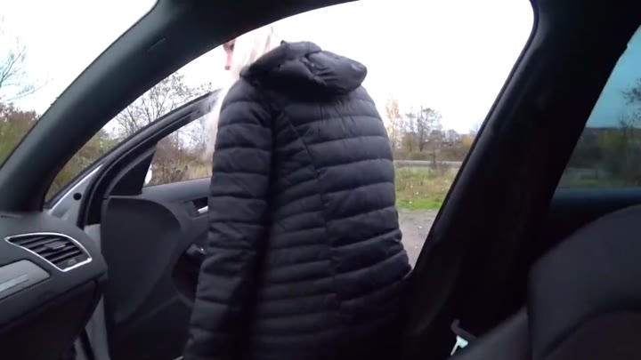 CandyXS – Uni-Schlampe – In Fickstiefeln AO durchgenagelt