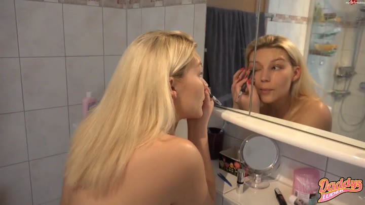 DaddysLuder – Funkenmariechen durchgefickt und vollgepumpt