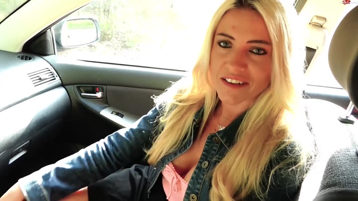 Daynia – Strassenflittchen – Von der Tanke Public in den Arsch – Mega XXL Spermafresse