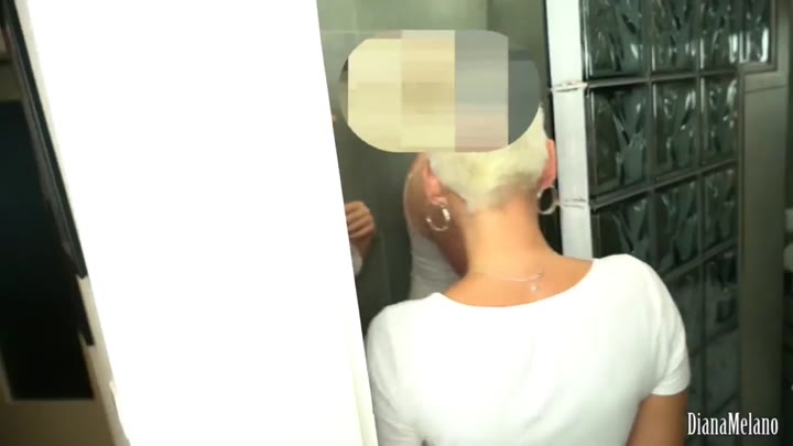 DianaMelano – Drei Hobbyhuren in der Dusche und er darf es Filmen