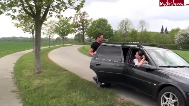 Hot-Dirty-Joy – Zusammen mit Freundin Anhalter gefickt