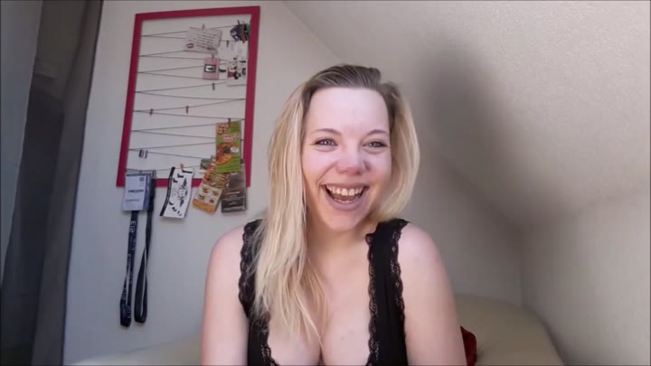 JuleStern – Bist Du auch noch so heiß