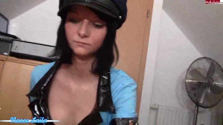 Laila-Banx – Officer Laila vom Sperma-Dezernat