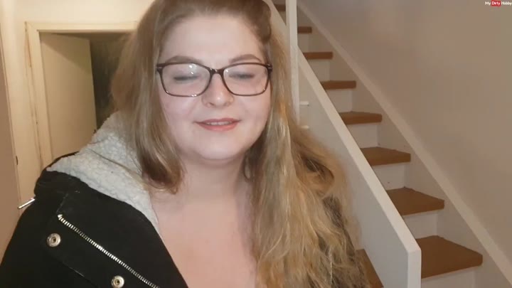 Lilly-Shy – Hausbesuch, Fesselspielchen mit Hausbesitzer treibt mich in den Wahnsinn