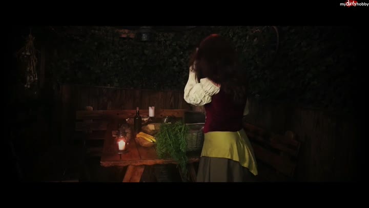 little-nicky – Freches Bauernmaedchen squirtet alles voll