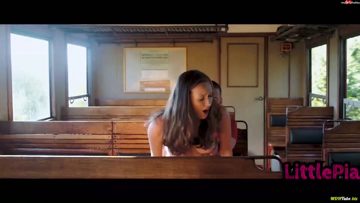 Little-Pia – Sex Zug – Dank Teil 2
